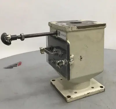 USED METAL FABRICATOR 7X7 DM