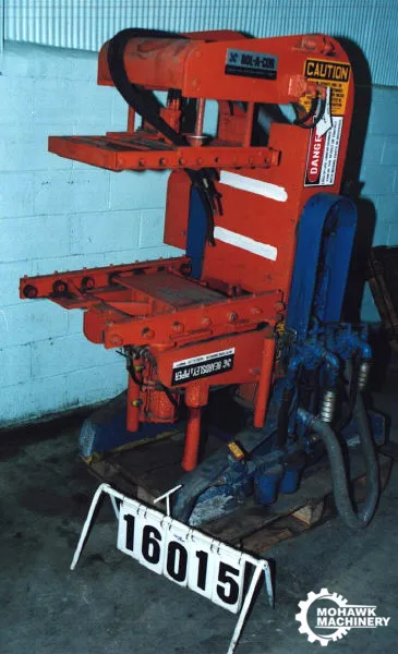 750 LB BEARDSLEY-PIPER SEMI-AUTOMATIC PNEUMATIC CORE-ROLLOVER MACHINE w/27" OUTSIDE CORE WIDTH CAPACITY