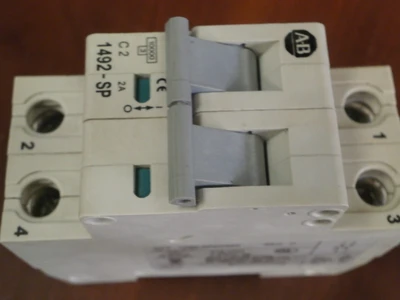 USED Allen-Bradley 1492-SP2C020