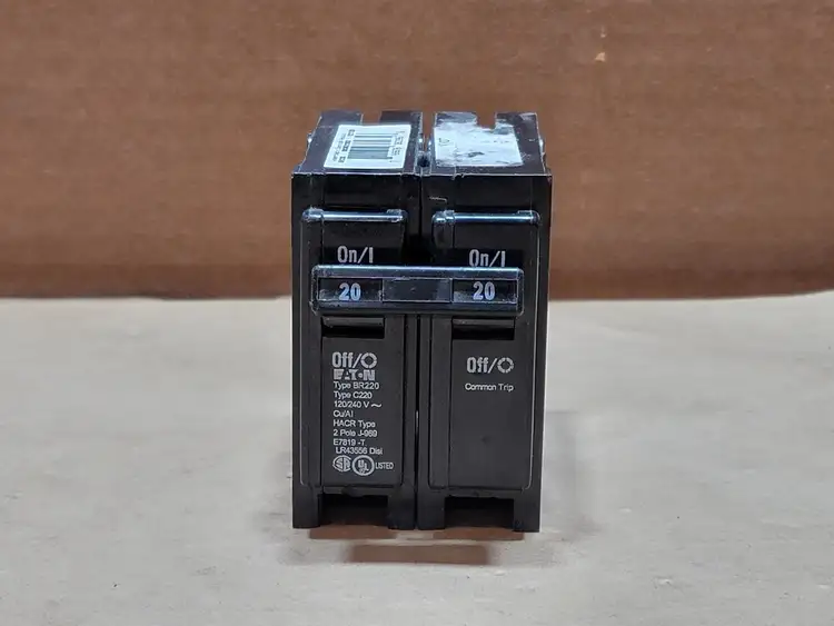 Used EATON BR220 Switchgears British Columbia CA | Lenmark #835462