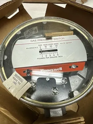 New | in-Stock HONEYWELL C637B-1028 Miscellaneous Equipment (Electrical & Power) | Surplus Asset Holdings #1197697