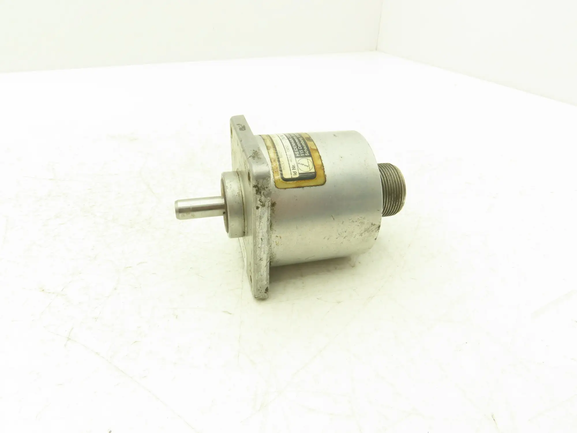 Heidenhain ROD 529/2010.05000 Rotary Encoder 3/8" Shaft 10 Pin ID 406 020 1J