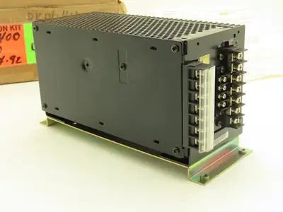 Shindengen Electric SY05030G DC Power Supply 100-240 VAC Input 5 VDC 30A Output