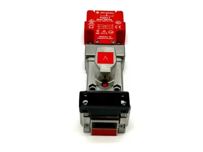 USED ALLEN BRADLEY SER. A GUARDMASTER TROJAN 5 TRAPPED KEY MECHANICAL INTERLOCK