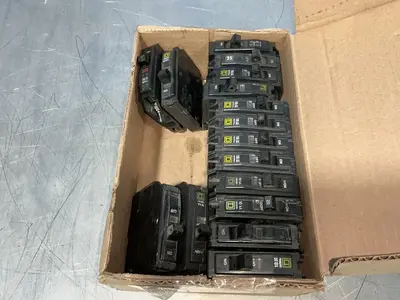 Used SQUARE D _UNKNOWN_ Circuit Breakers Ohio US | HGR 24 #1508026