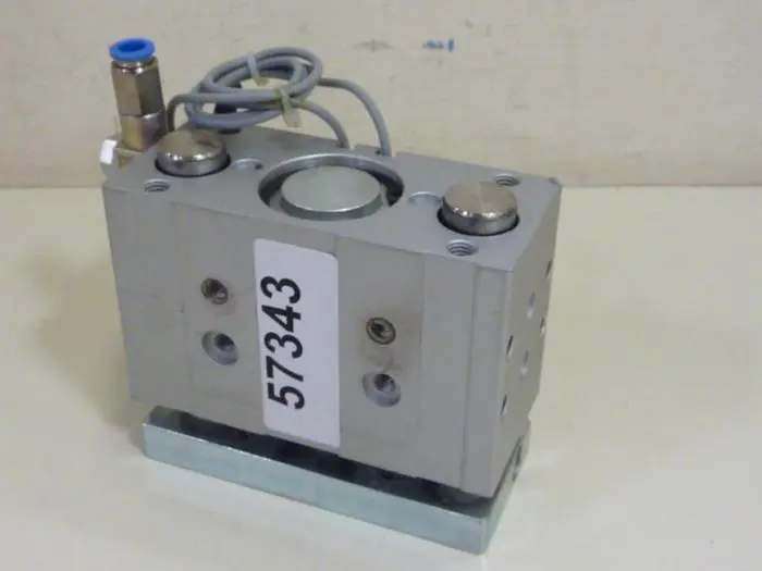 USED FESTO DFM-40-25-P-A-GF