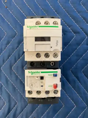 USED SCHNEIDER ELECTRIC LC1D09