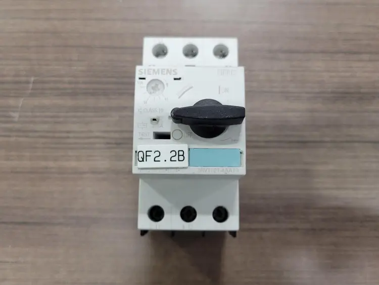Used SIEMENS 3RV1021-4AA10 Switchgears British Columbia CA | Lenmark #242596