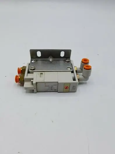 Used SMC VALVE Pump & Valve Parts Michigan US | ND Industrial Surplus #1208684