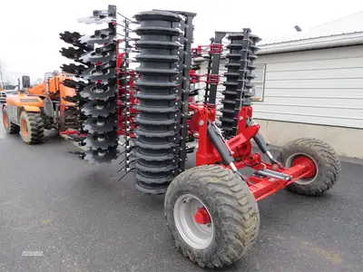 New | in-Stock 2024 METAL-FACH U710/1 Tandem Discs Pennsylvania US | Zimmerman Farm Service #1409853