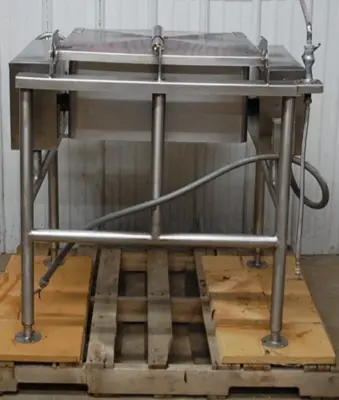 Used _UNKNOWN_ CP18 Braising Pans Michigan US | Grocery Equipment Sales #1304872
