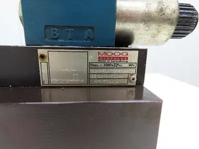 Used MOOG _UNKNOWN_ Valves/Fittings Indiana US | Arrow Industrial #1408491