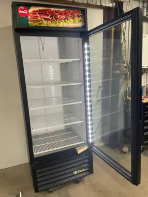 182-0054 True GDM-26-LD Glass 1-Door Refrigerator