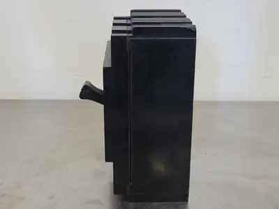 USED SQUARE D 999270
