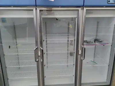 Themo Scientific REC7504A 3 Glass Door Laboratory Refrigerator 78.8Cf (2018)