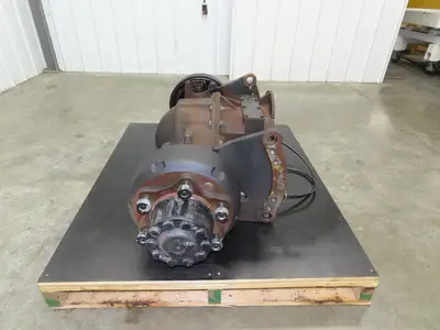 Yale Forklift Front Dual Wheel Drive Axle Assembly 6-Lug Off ERC100HHN48TV096