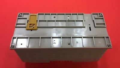 OMRON S82K-24024 POWER SUPPLY INPUT 120/240 OUTPUT 24 VDC 10A. 4B