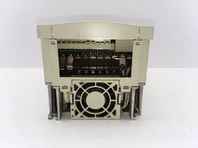 Mitsubishi FR-A540-2.2K-NA Inverter Drive 380-480VAC 9.9A 3HP 3 Phase
