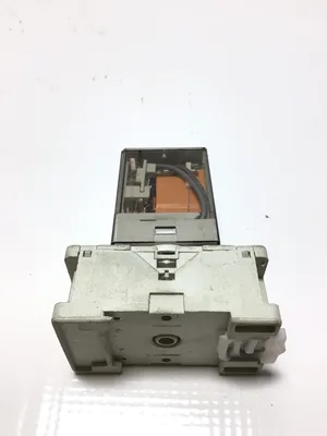 Allen-Bradley 700-HA33A1-3-4 Pilot Relay Ser D 1-1/3HP (Lot of 7)