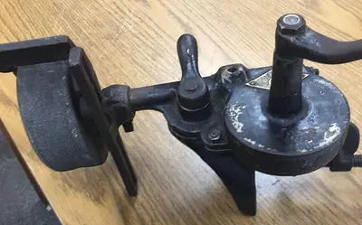 2793-385 Antique Hand Crank Operated Grinding Machine Circa 1900 Best Maide #1