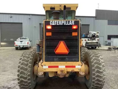 1998 Caterpillar 140HNA