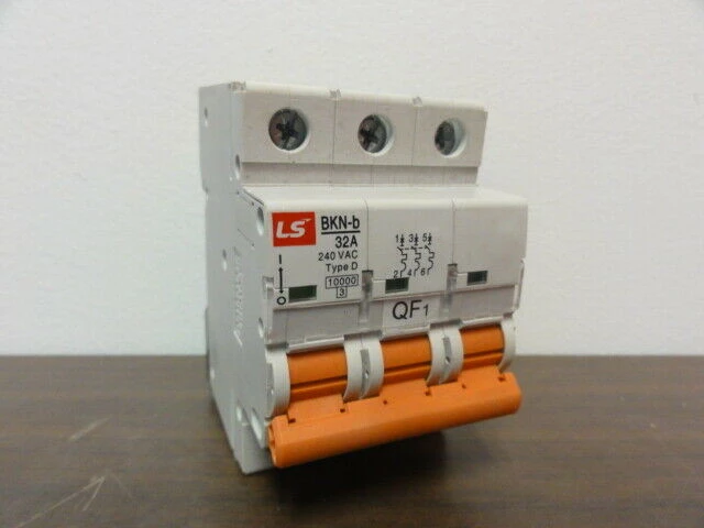 Used LS _UNKNOWN_ Circuit Breakers Connecticut US | BG Industrial Surplus #471186