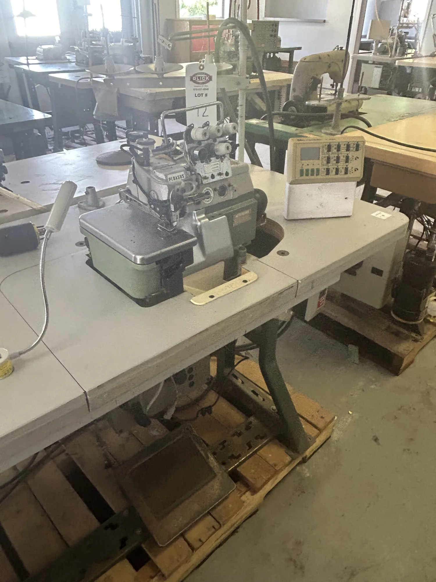 Pegasus/Wilcox & Gibbs E54-186AE Industrial Sewing Machine w/ Efka V734 Control