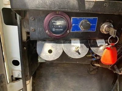 USED 2001 INTERNATIONAL 4900