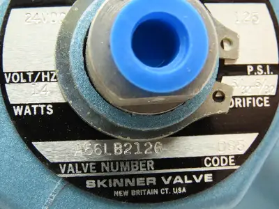 Honeywell Skinner A56LB2126 Solenoid Valve 3-Way NO 24VDC 125 PSI 1/4" 1/8" NPT