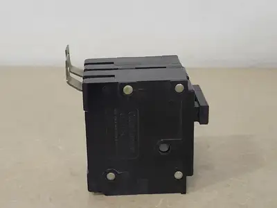 USED CUTLER-HAMMER BA220