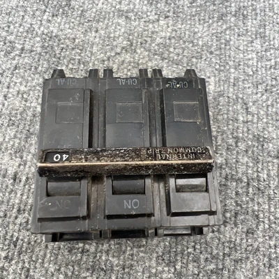Used GE THQL3140 Circuit Breakers California US | Davliegogo LLC #1705984