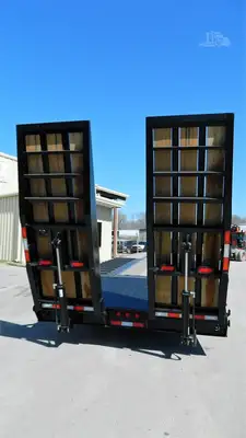 New | in-Stock 2026 PITTS LB51-33CS Lowboy Trailers Tennessee US | LMI Tennessee LLC #1505003