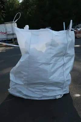 2,204 lb. Capacity Bulk Bag 36.5" x 46.5" x 70"