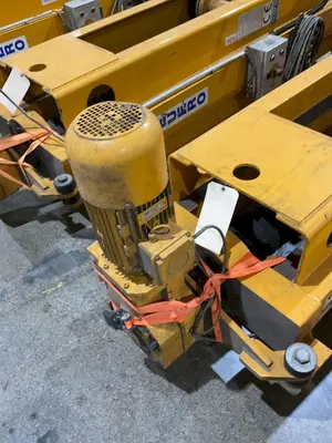 (4) 20 TON (160,000 LBS TOTAL) RAILWAY / NEUERO HEAVY DUTY MOBILE VERTICAL LIFT JACKS: YOBRO #23870