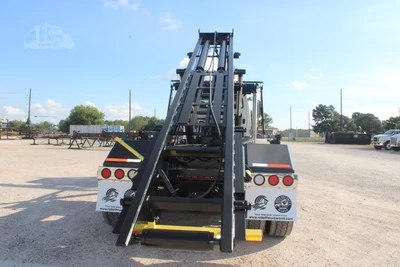 New | in-Stock 2027 FREIGHTLINER 114SD PLUS Rolloff Trucks Texas US | Roll Off Truck World #1507657