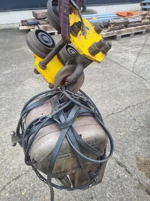 USED GIS ELECTRIC CHAIN HOIST 1500 KG