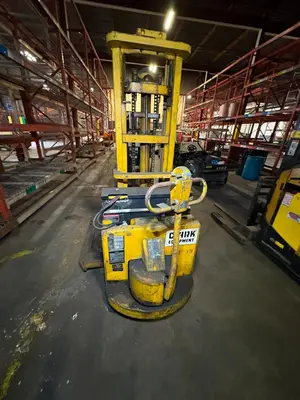 Used _UNKNOWN_ _UNKNOWN_ Pallet Stackers Ohio US | Myron Bowling Auctioneers Inc #1504494