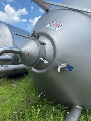 Used 2010 MUELLER 8,300 GALLON Stainless Steel Tanks New Jersey US | Perry Equipment #871213