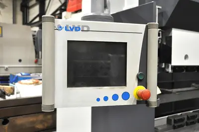 USED LVD PPEC 220 TON X 4200 MM CNC