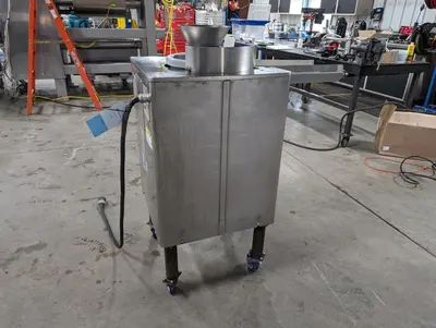 USED 2010 AM MANUFACTURING CO. ROUND-O-MATIC