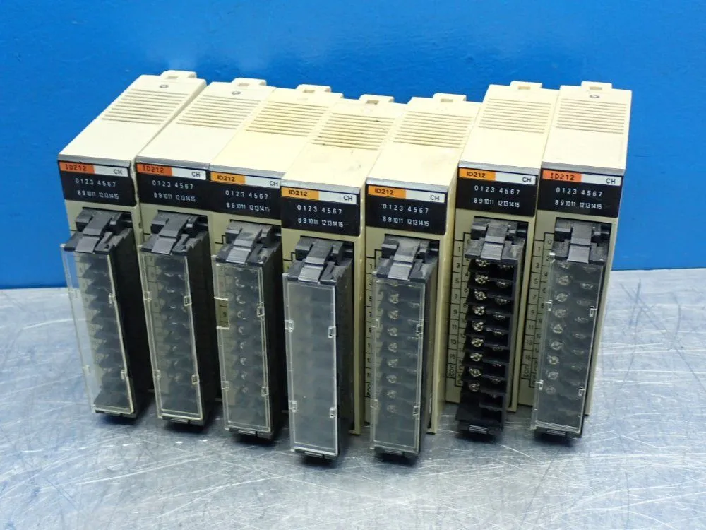 USED OMRON C200HID212