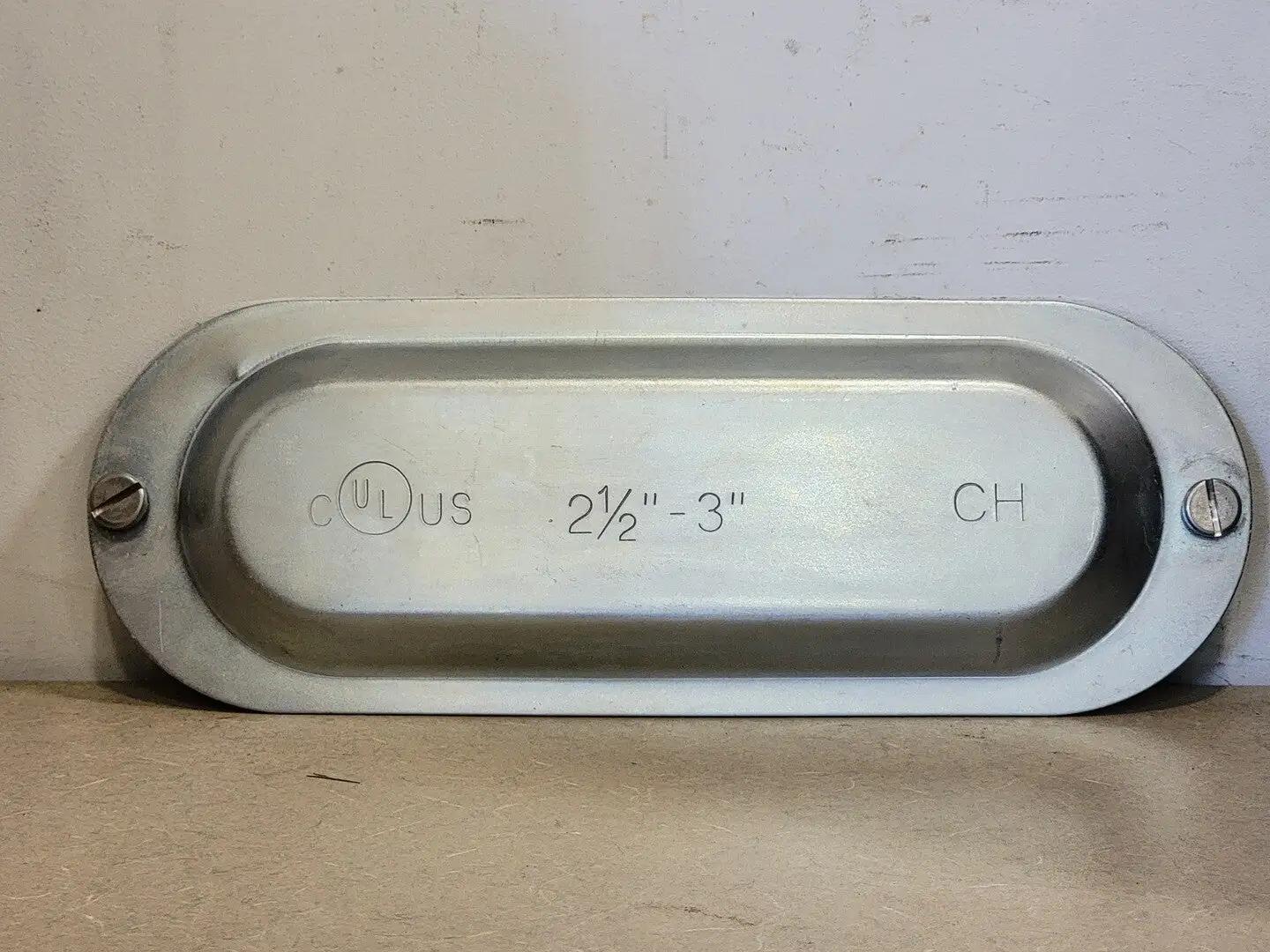 2-1/2" - 3" Conduit Body Cover
