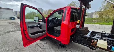 USED 2017 FORD F550