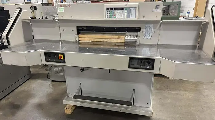 Used 2011 TRIUMPH IDEAL MBM 28” PAPER CUTTER Paper Cutters Illinois US | Capital Equipment Solutions #468448