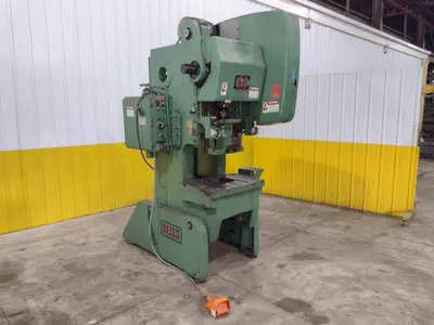 60 TON BLISS MODEL #C-60 OBI FLYWHEEL STAMPING PUNCH PRESS 4" STROKE: STOCK #23467
