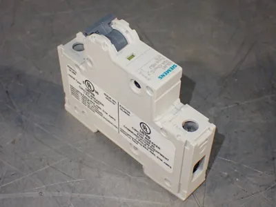 NEW SIEMENS 5SJ4 1107HG40