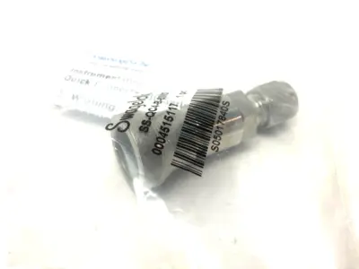 NEW SWAGELOK INSTRUMENTATION QUICK CONNECT FITTING 6MM TUBE