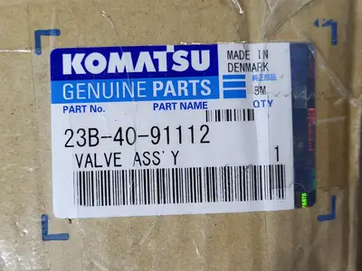 NEW KOMATSU 23B-40-91112