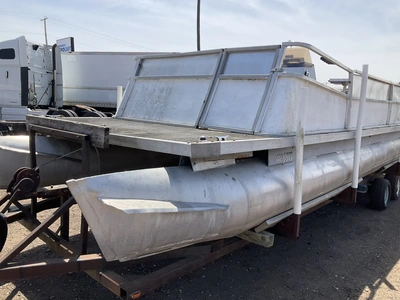 USED 1979 CREST 29-22