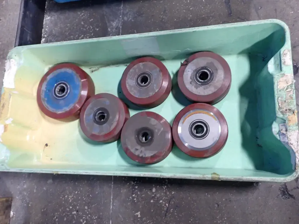 Skf Load Wheel With Bearings
